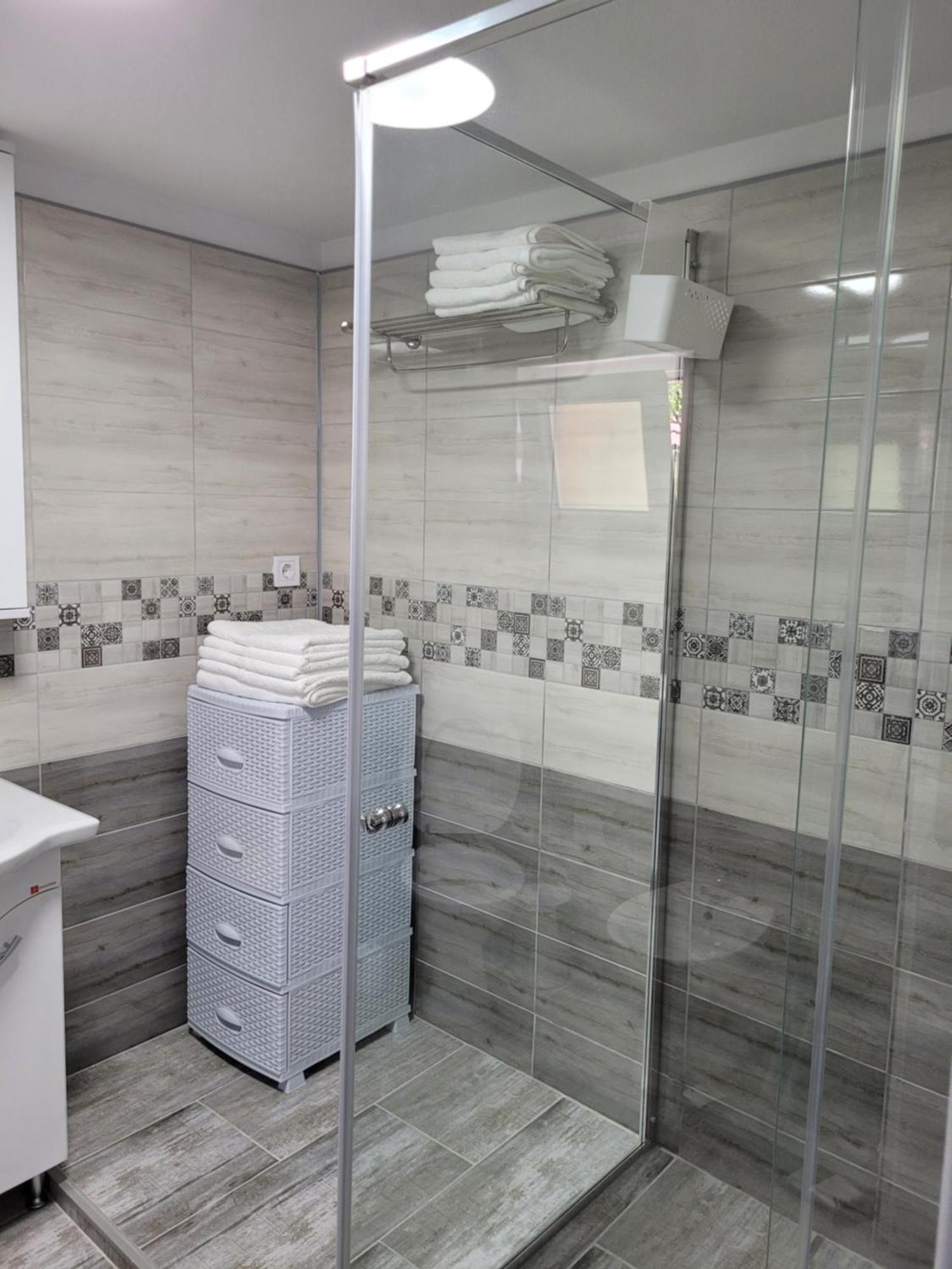 Two-Bedrooms Apt Nagyszeben Kültér fotó